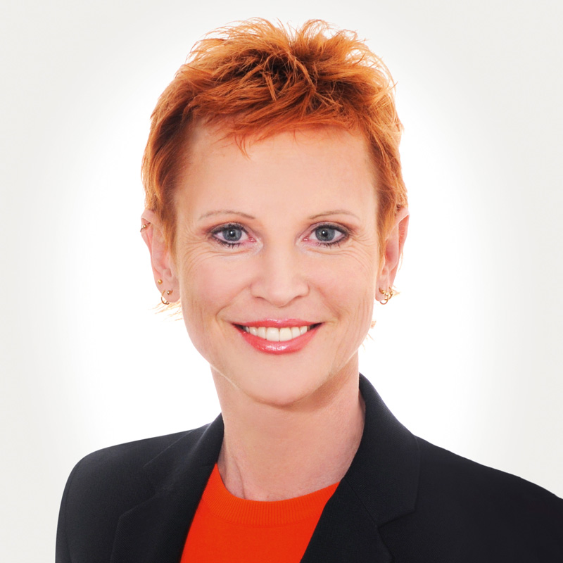  Melanie Pfrdtner